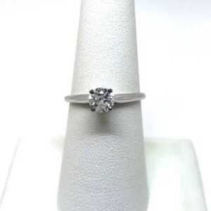 14k White Gold Round Brilliant Diamond Engagement Ring size 7